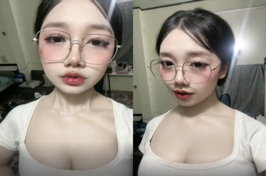 Clip TikTok nàng ngực khủng khoả thân tình tứ bên bạn trai